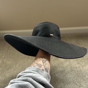 Nine West Black Wide Brimmed Sun Hat